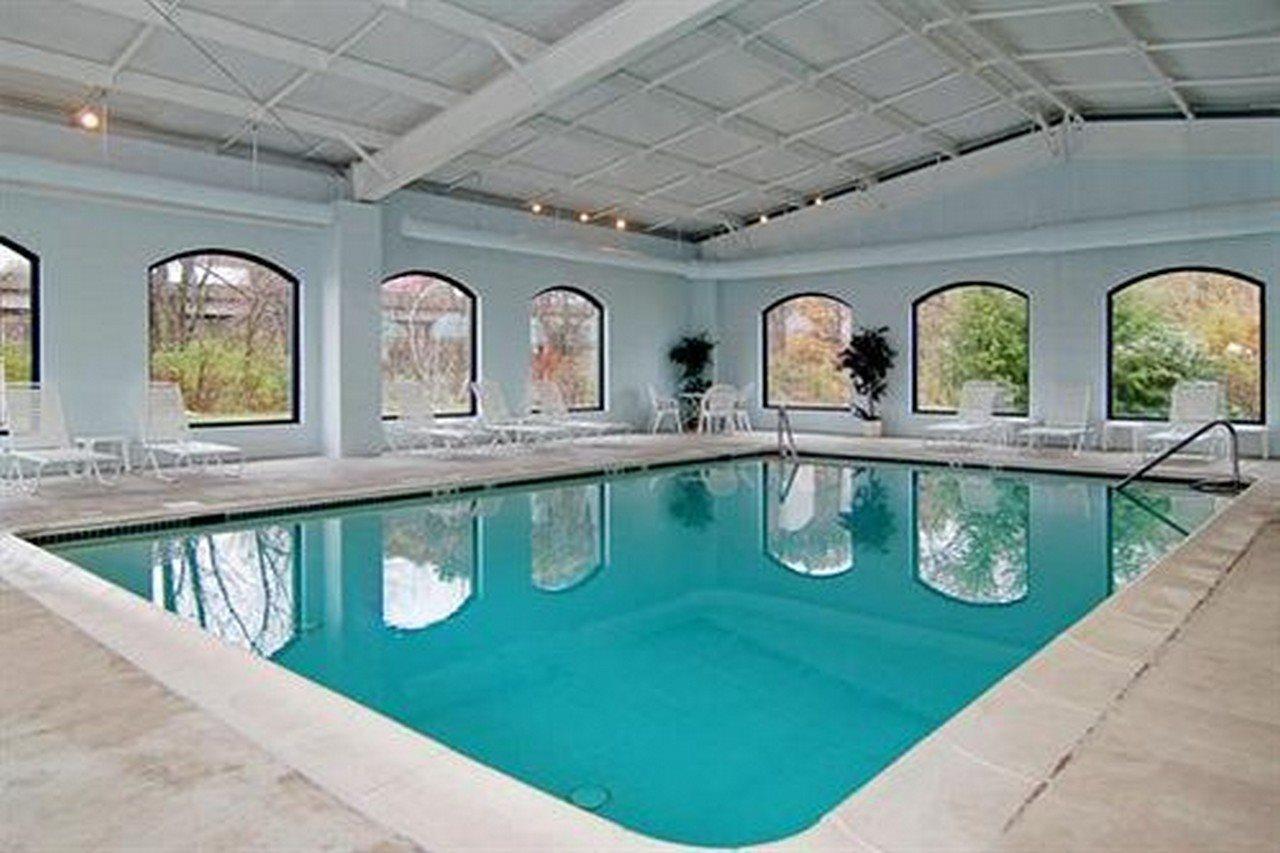 Baymont By Wyndham Bartonsville Poconos Bagian luar foto
